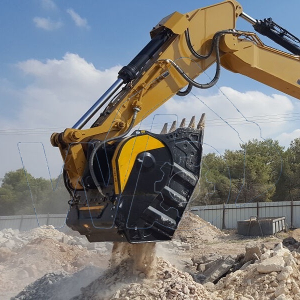 BF120.4 Caterpillar 336F Israel limestone concrete