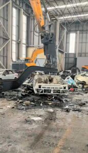 car dismantling shears 3