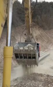 crushing bucket 4