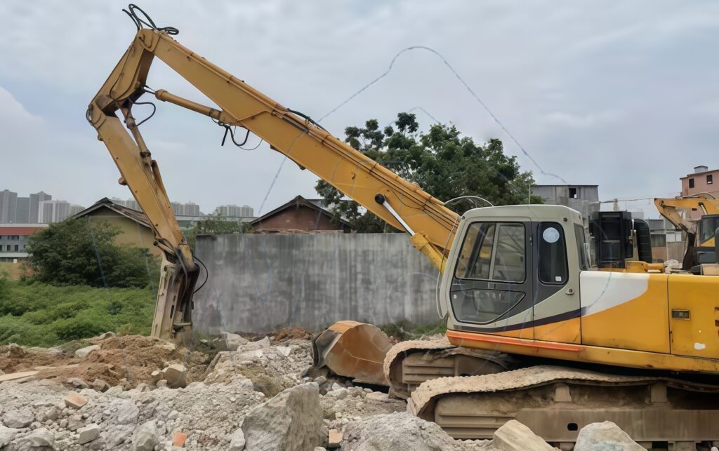 pt119484515 iso 9001 high reach demolition boom for 60 ton machine lift demolition tools 副本 1